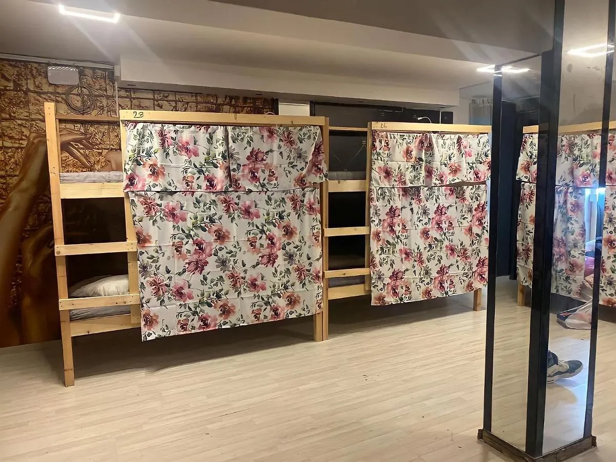 Unique City Hostel 100 Meters From Beach Larnaca 0*,