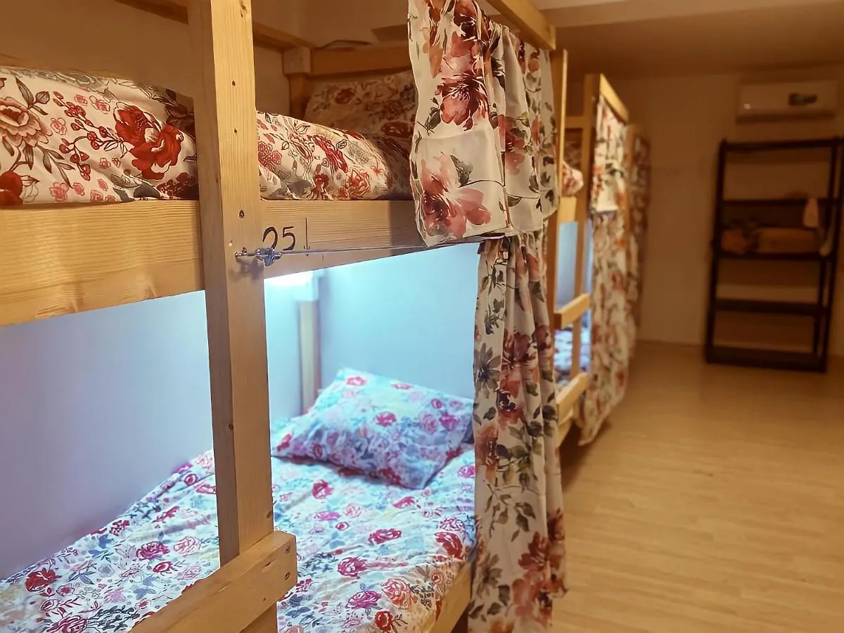 Unique City Hostel 100 Meters From Beach Lárnaka
